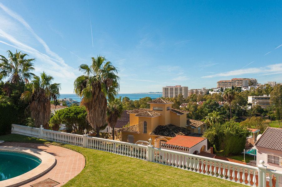 4 Bed Townhouse for sale in Benalmadena Costa Del Sol, Málaga, Spain