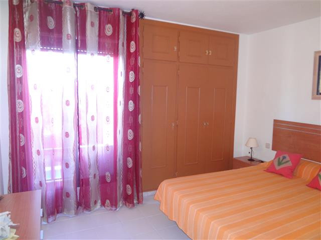 Se vende Apartamento Planta Media de 3 dormitorios en Costa Del Sol, Málaga, España