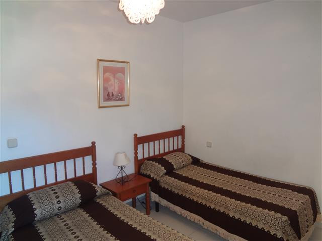 Se vende Apartamento Planta Media de 3 dormitorios en Costa Del Sol, Málaga, España
