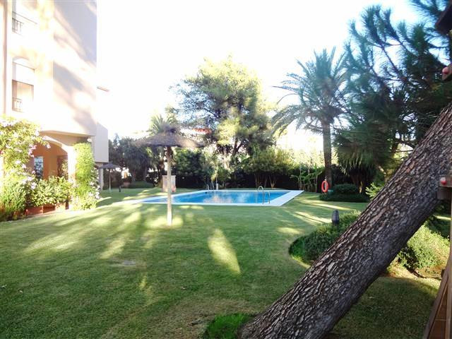 Se vende Apartamento Planta Media de 3 dormitorios en Costa Del Sol, Málaga, España