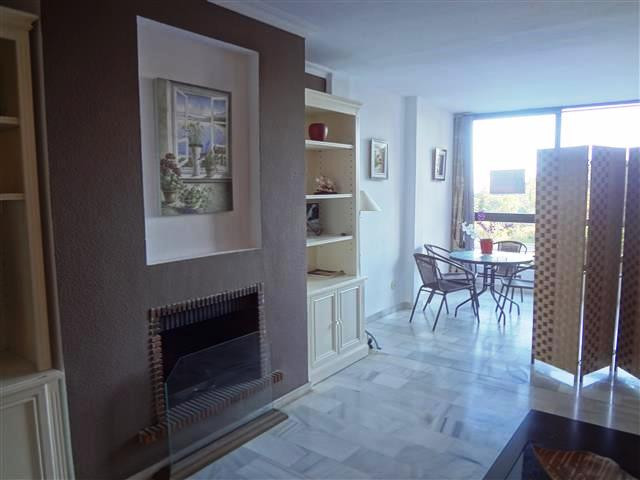 Se vende Apartamento Planta Media de 3 dormitorios en Costa Del Sol, Málaga, España
