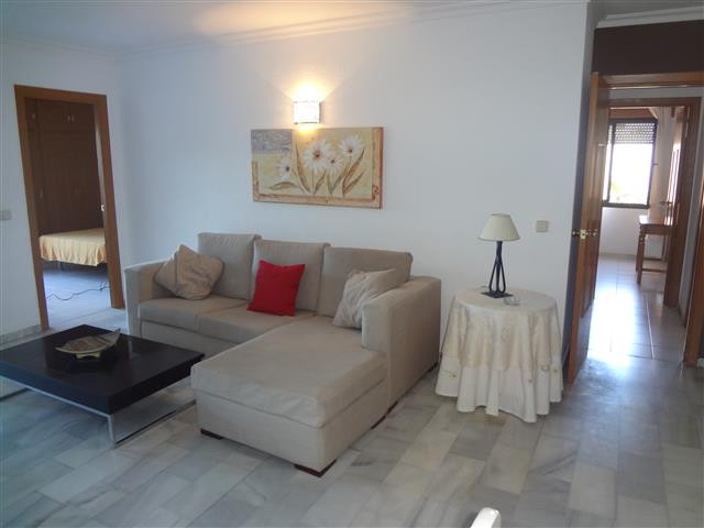 Se vende Apartamento Planta Media de 3 dormitorios en Costa Del Sol, Málaga, España