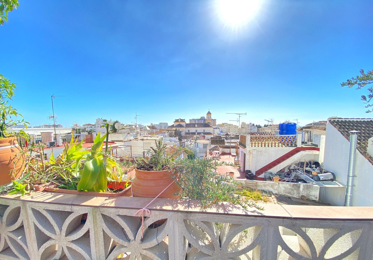 Se vende Adosada de 6 dormitorios en Costa Del Sol, Málaga, España