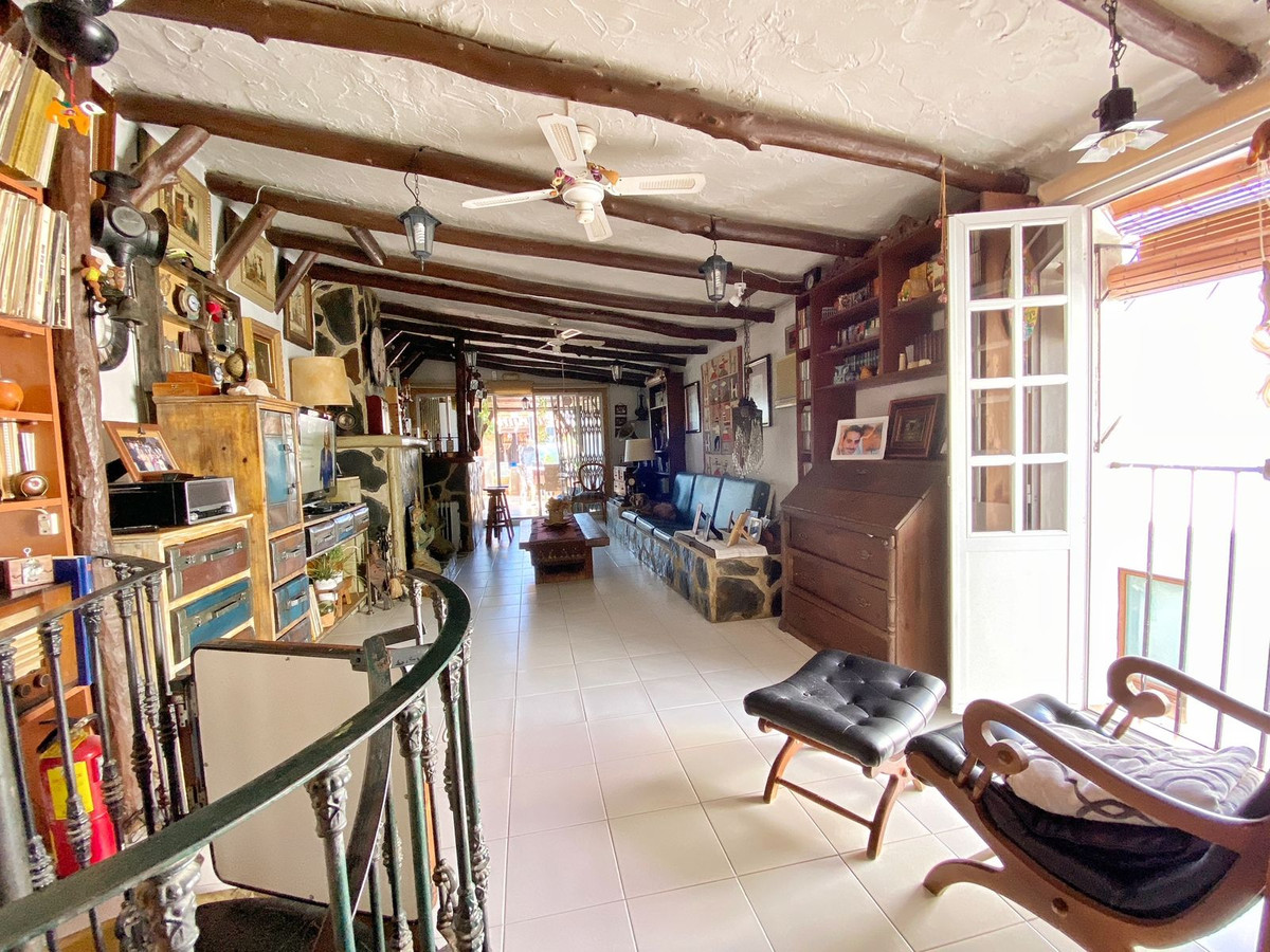 Se vende Adosada de 6 dormitorios en Costa Del Sol, Málaga, España