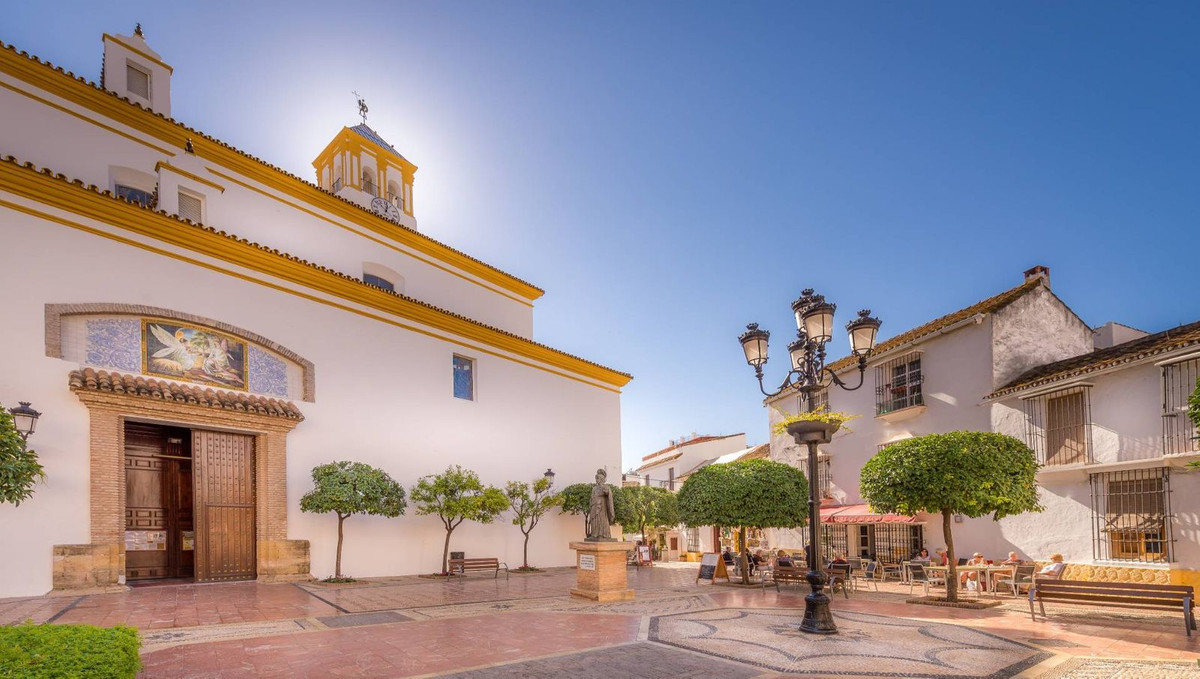 Se vende Adosada de 6 dormitorios en Costa Del Sol, Málaga, España