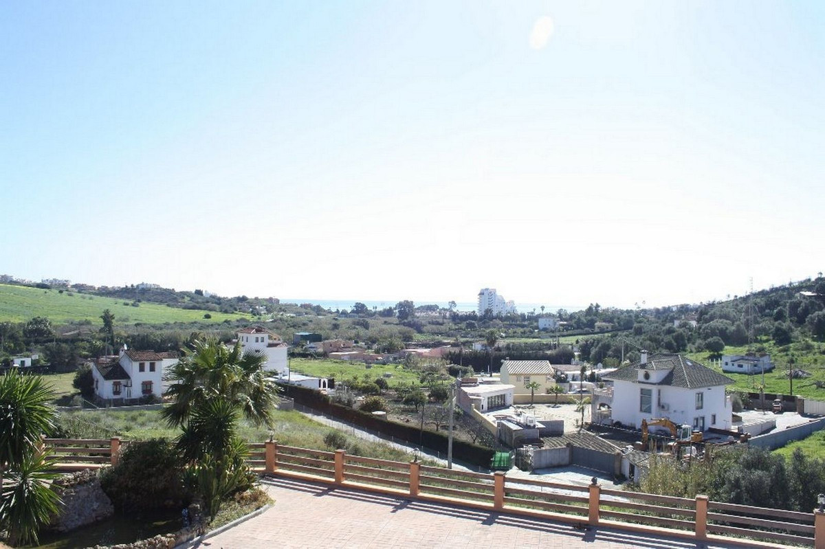 5 Bed Townhouse for sale in Estepona Costa Del Sol, Málaga, Spain