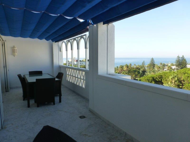 3 Bed Apartment for sale in Puerto Banús Costa Del Sol, Málaga, Spain