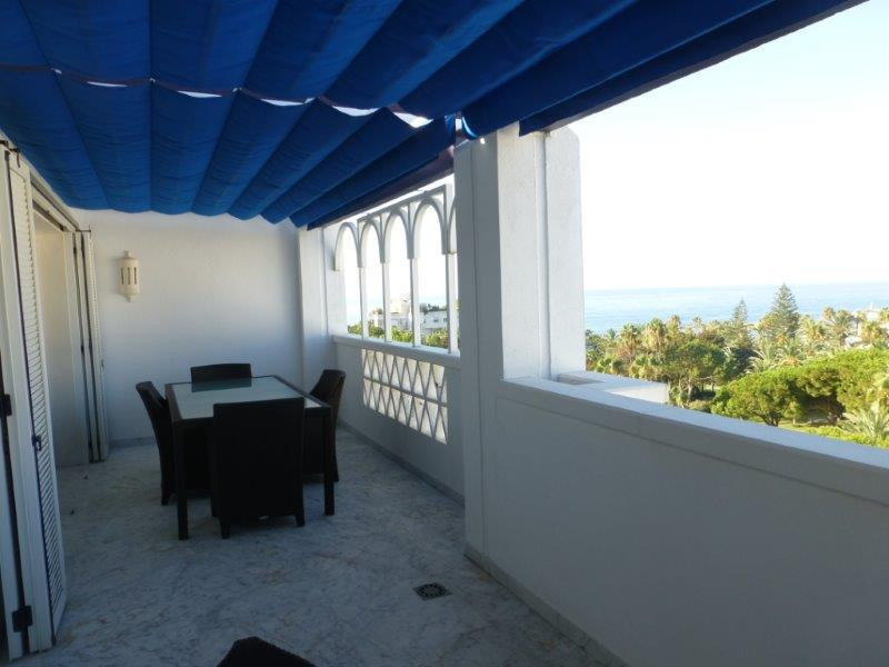 3 Bed Apartment for sale in Puerto Banús Costa Del Sol, Málaga, Spain
