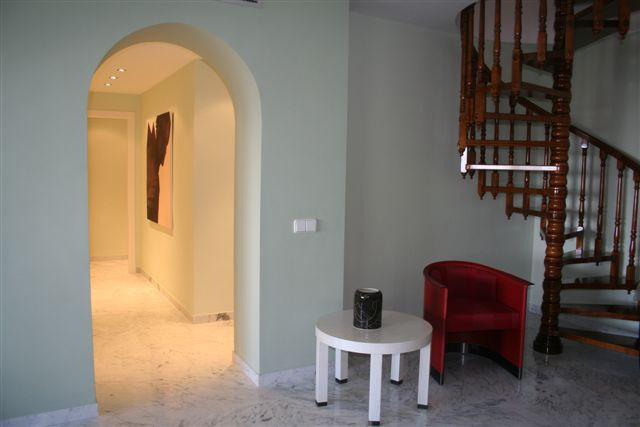 3 Bed Apartment for sale in Puerto Banús Costa Del Sol, Málaga, Spain