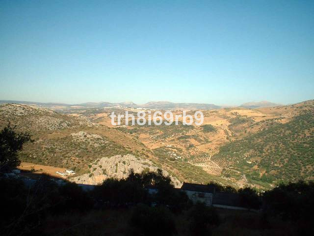 1 Bed Commercial unit for sale in Ronda Costa Del Sol, Málaga, Spain