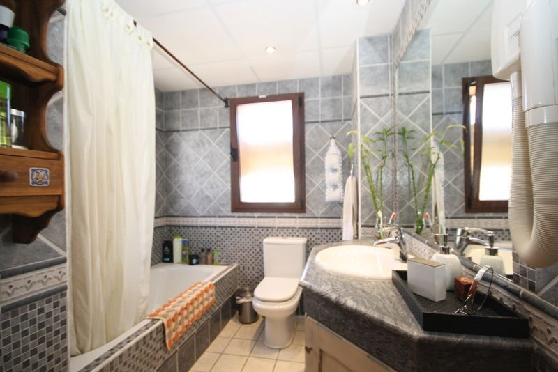 3 Bed Townhouse for sale in Las Chapas Costa Del Sol, Málaga, Spain