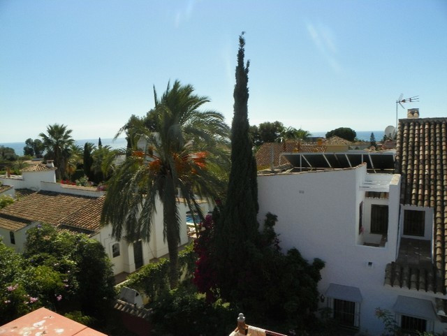 3 Bed Townhouse for sale in Las Chapas Costa Del Sol, Málaga, Spain