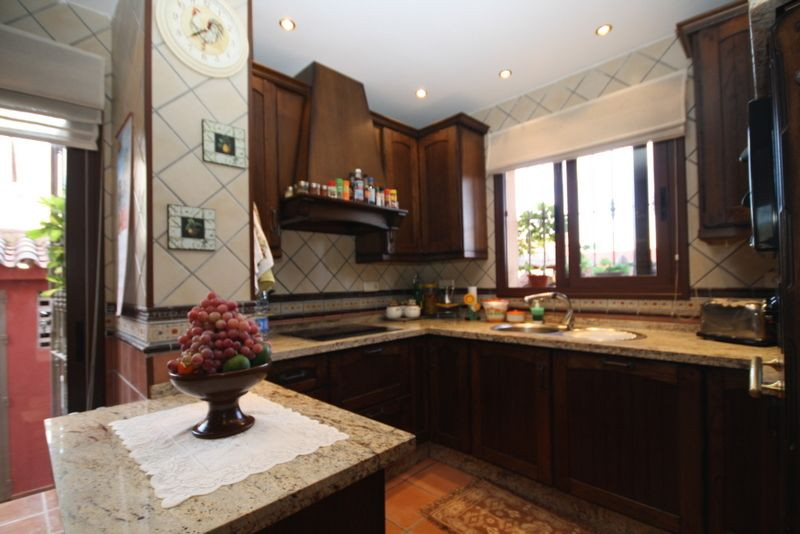 3 Bed Townhouse for sale in Las Chapas Costa Del Sol, Málaga, Spain