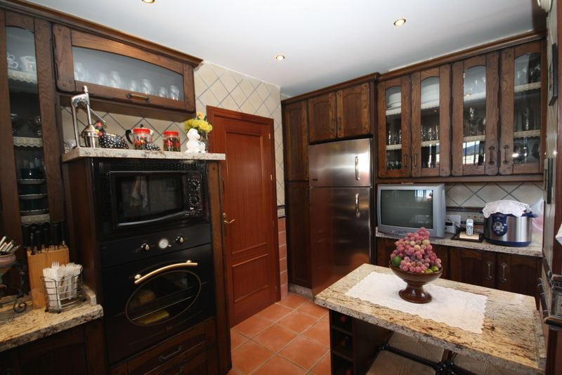 3 Bed Townhouse for sale in Las Chapas Costa Del Sol, Málaga, Spain