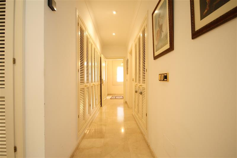 6 Bed Townhouse for sale in Los Monteros Costa Del Sol, Málaga, Spain