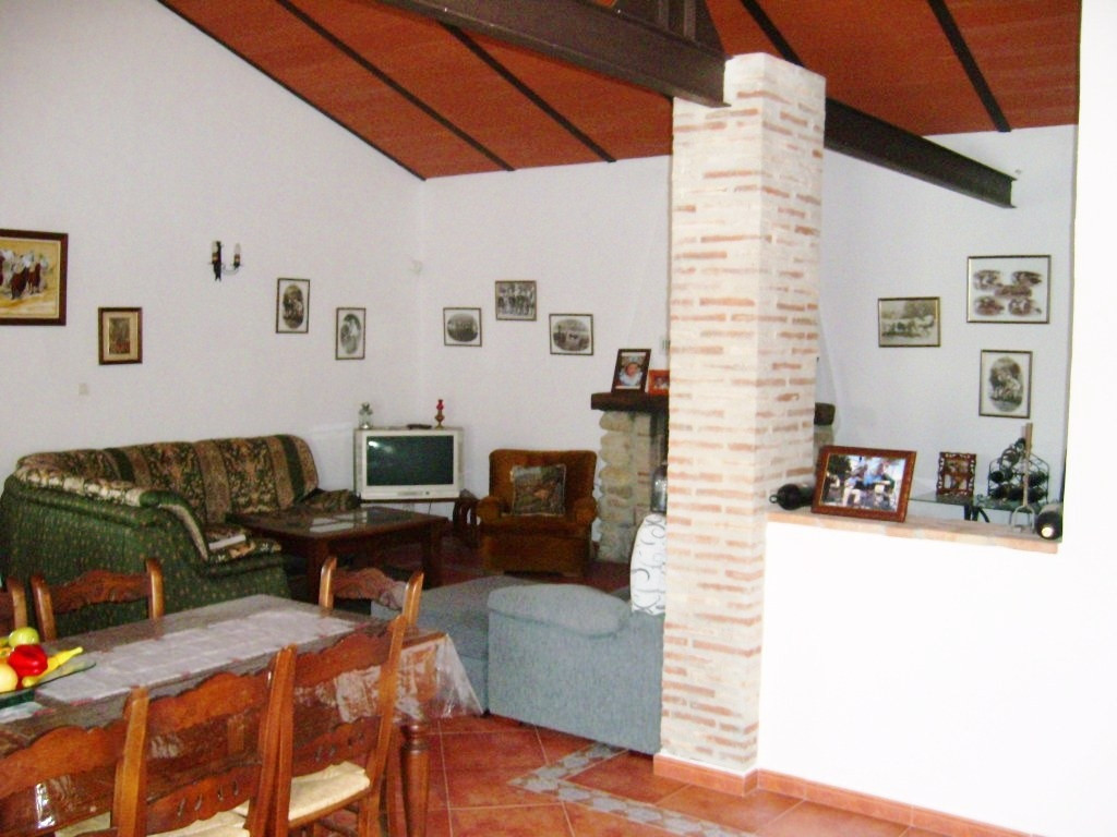 2 Bed Townhouse for sale in Alora Costa Del Sol, Málaga, Spain