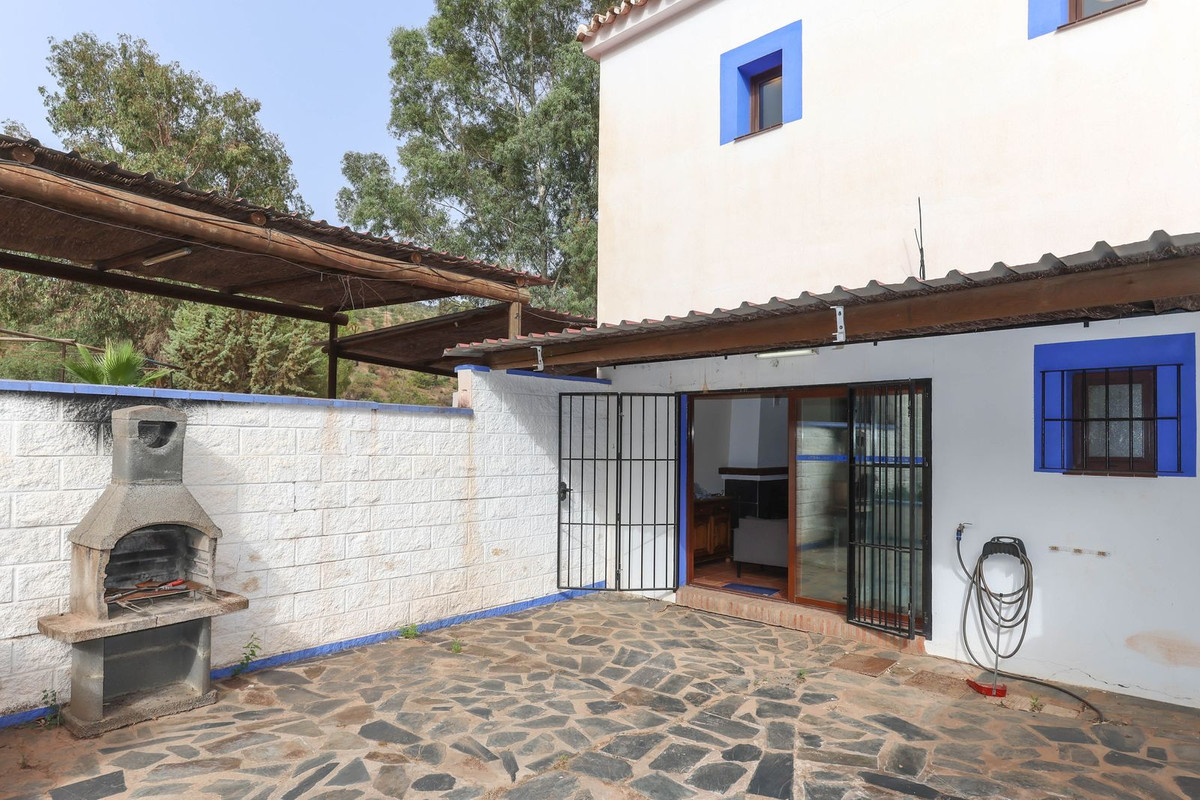 Se vende Hotel de 14 dormitorios en Costa Del Sol, Málaga, España
