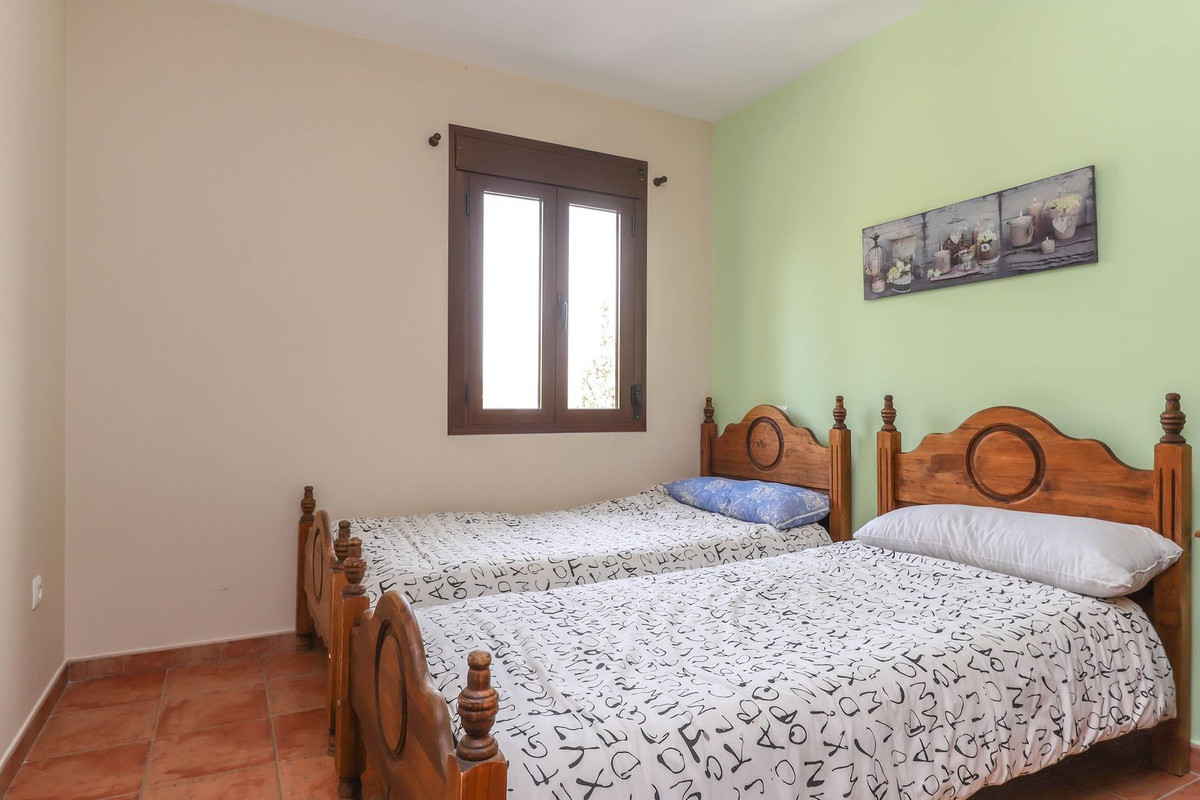 Se vende Hotel de 14 dormitorios en Costa Del Sol, Málaga, España
