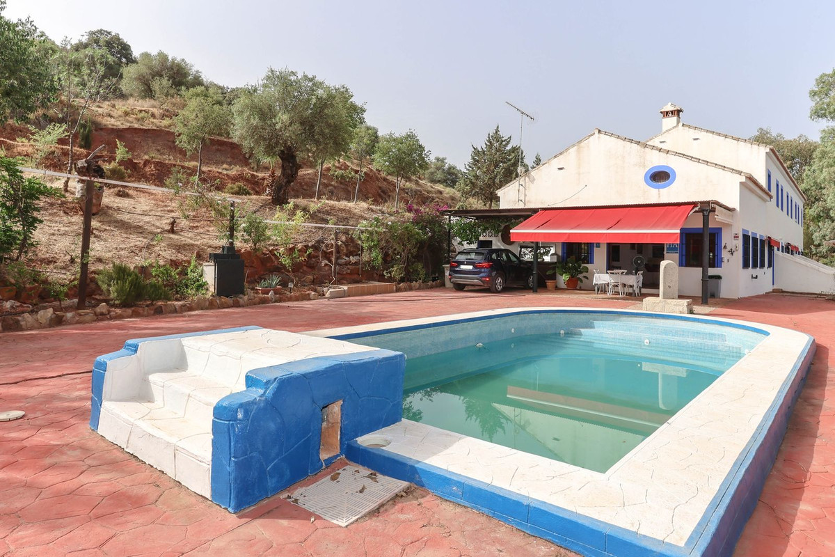 Se vende Hotel de 14 dormitorios en Costa Del Sol, Málaga, España