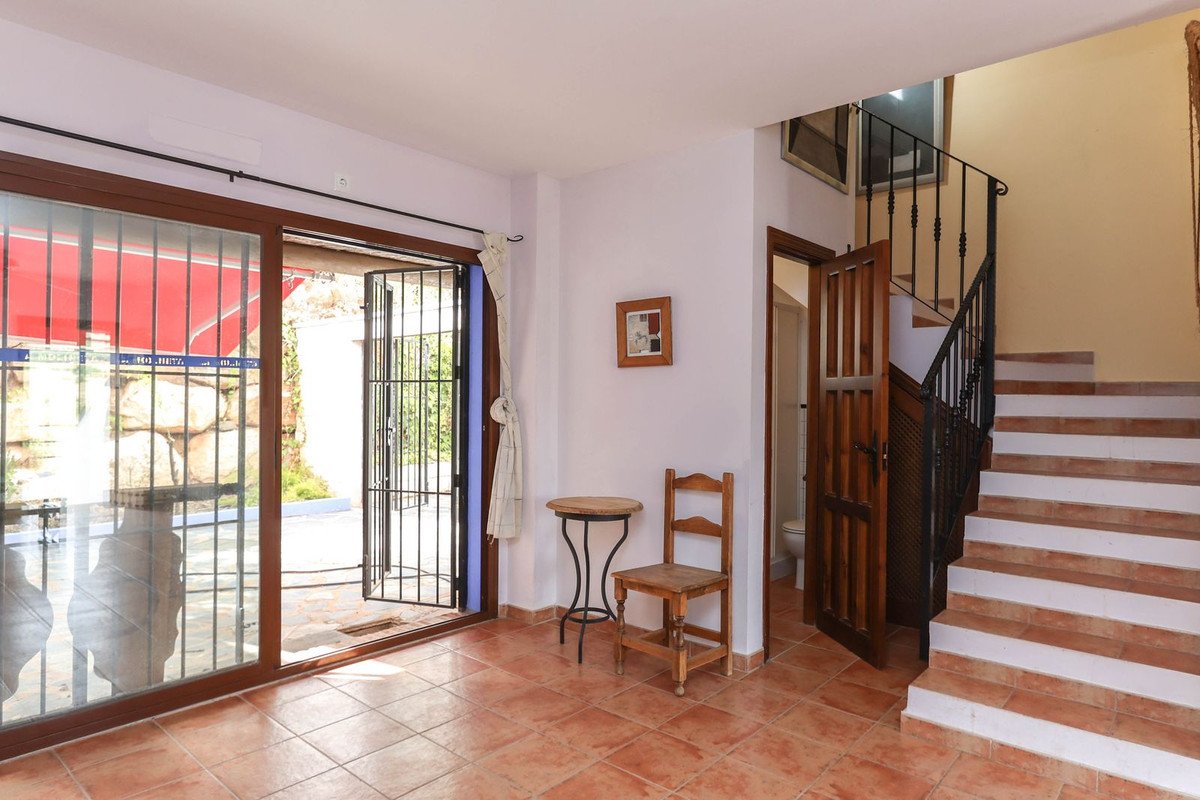 Se vende Hotel de 14 dormitorios en Costa Del Sol, Málaga, España
