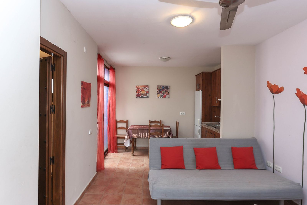 Se vende Hotel de 14 dormitorios en Costa Del Sol, Málaga, España