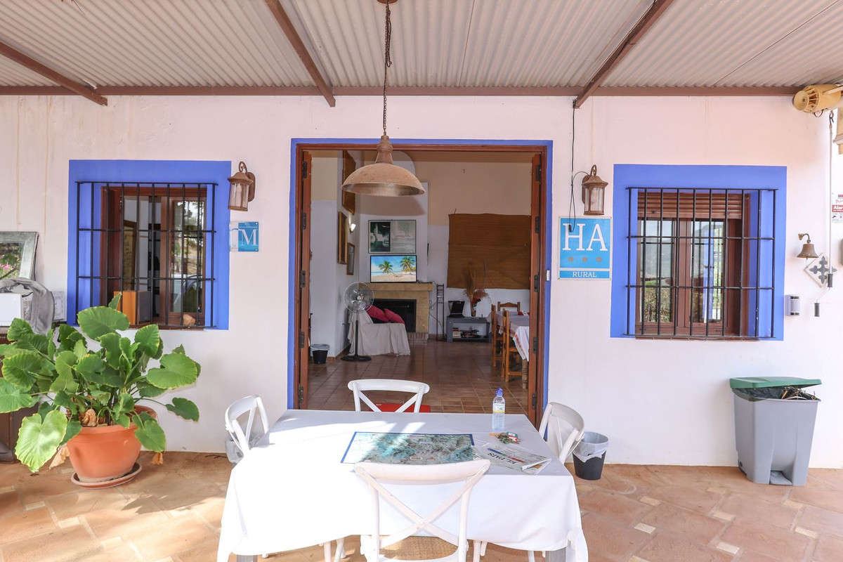 Se vende Hotel de 14 dormitorios en Costa Del Sol, Málaga, España