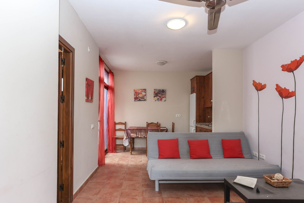 Se vende Hotel de 14 dormitorios en Costa Del Sol, Málaga, España