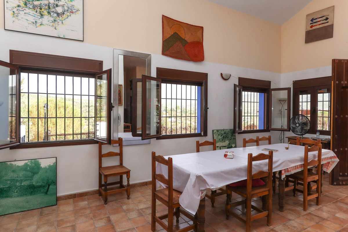 Se vende Hotel de 14 dormitorios en Costa Del Sol, Málaga, España