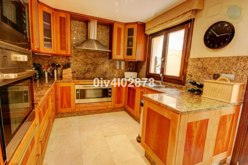 Se vende Villa - Chalet de 10 dormitorios en Costa Del Sol, Málaga, España