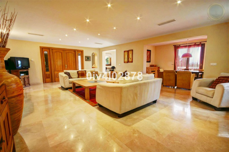 Se vende Villa - Chalet de 10 dormitorios en Costa Del Sol, Málaga, España