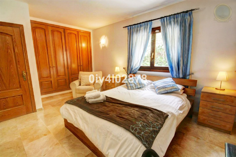 Se vende Villa - Chalet de 10 dormitorios en Costa Del Sol, Málaga, España