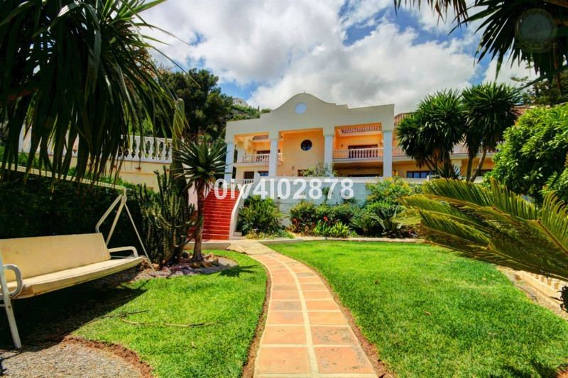 Se vende Villa - Chalet de 10 dormitorios en Costa Del Sol, Málaga, España