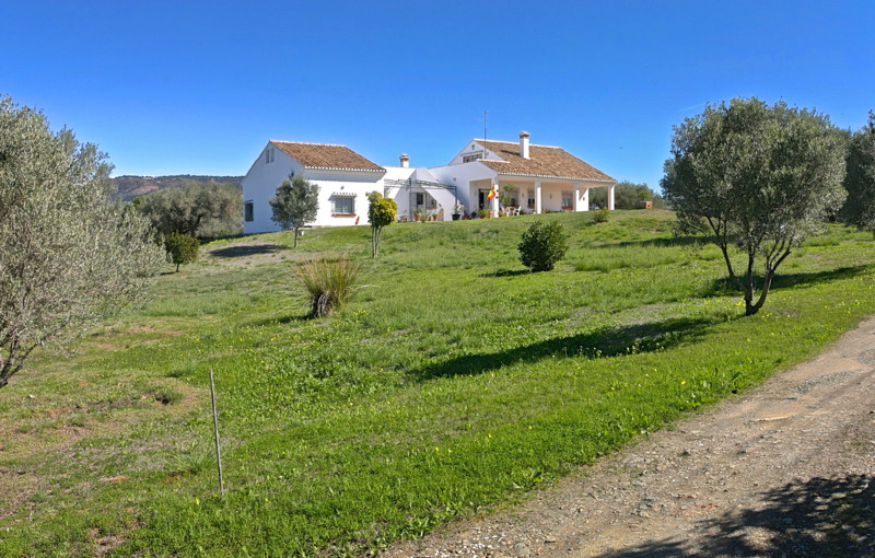 Se vende Villa - Chalet de 4 dormitorios en Costa Del Sol, Málaga, España