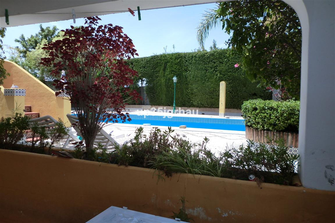 5 Bed Townhouse for sale in Estepona Costa Del Sol, Málaga, Spain