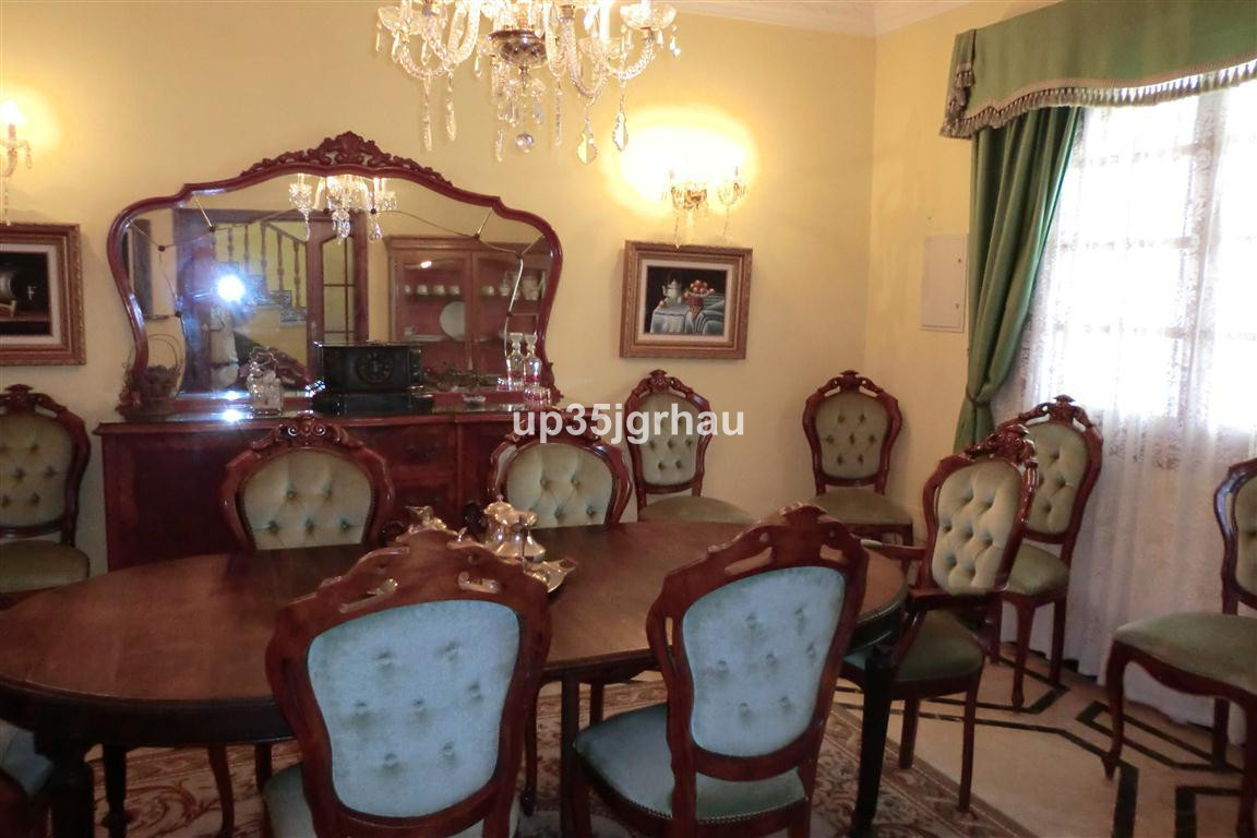 5 Bed Townhouse for sale in Estepona Costa Del Sol, Málaga, Spain