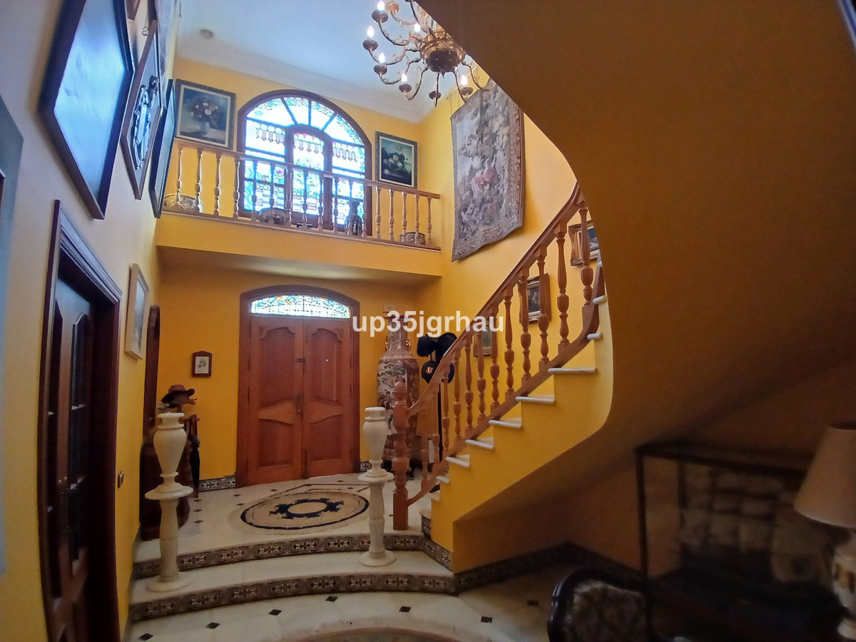 5 Bed Townhouse for sale in Estepona Costa Del Sol, Málaga, Spain