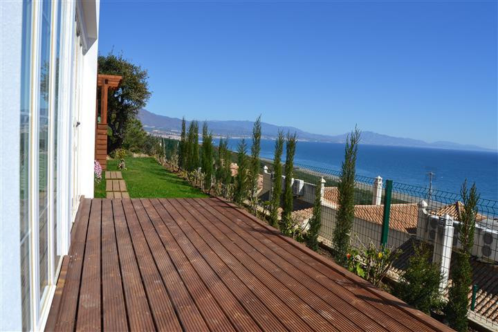 Se vende Villa - Chalet de 5 dormitorios en Costa Del Sol, Málaga, España