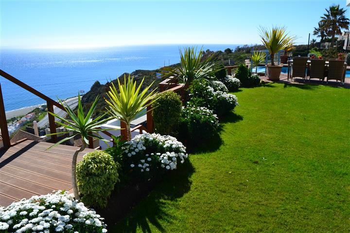 Se vende Villa - Chalet de 5 dormitorios en Costa Del Sol, Málaga, España