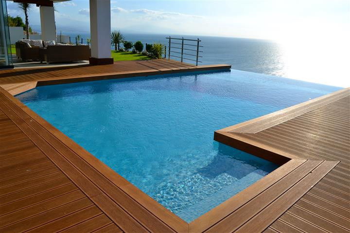 Se vende Villa - Chalet de 5 dormitorios en Costa Del Sol, Málaga, España