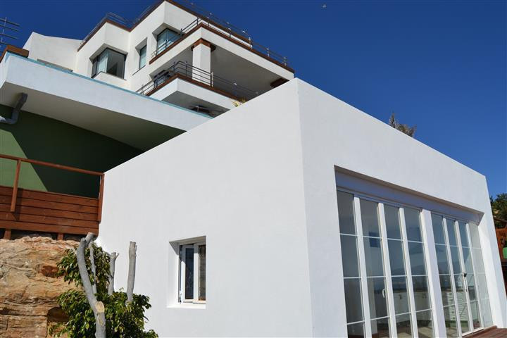 Se vende Villa - Chalet de 5 dormitorios en Costa Del Sol, Málaga, España