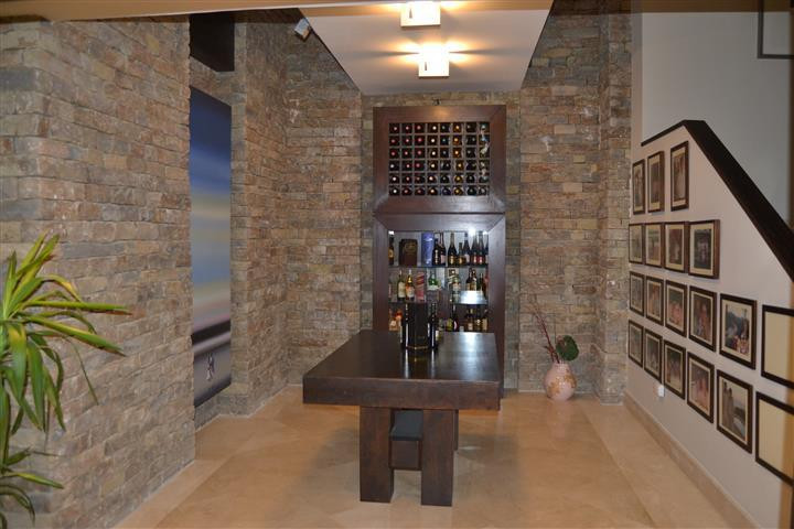 Se vende Villa - Chalet de 5 dormitorios en Costa Del Sol, Málaga, España