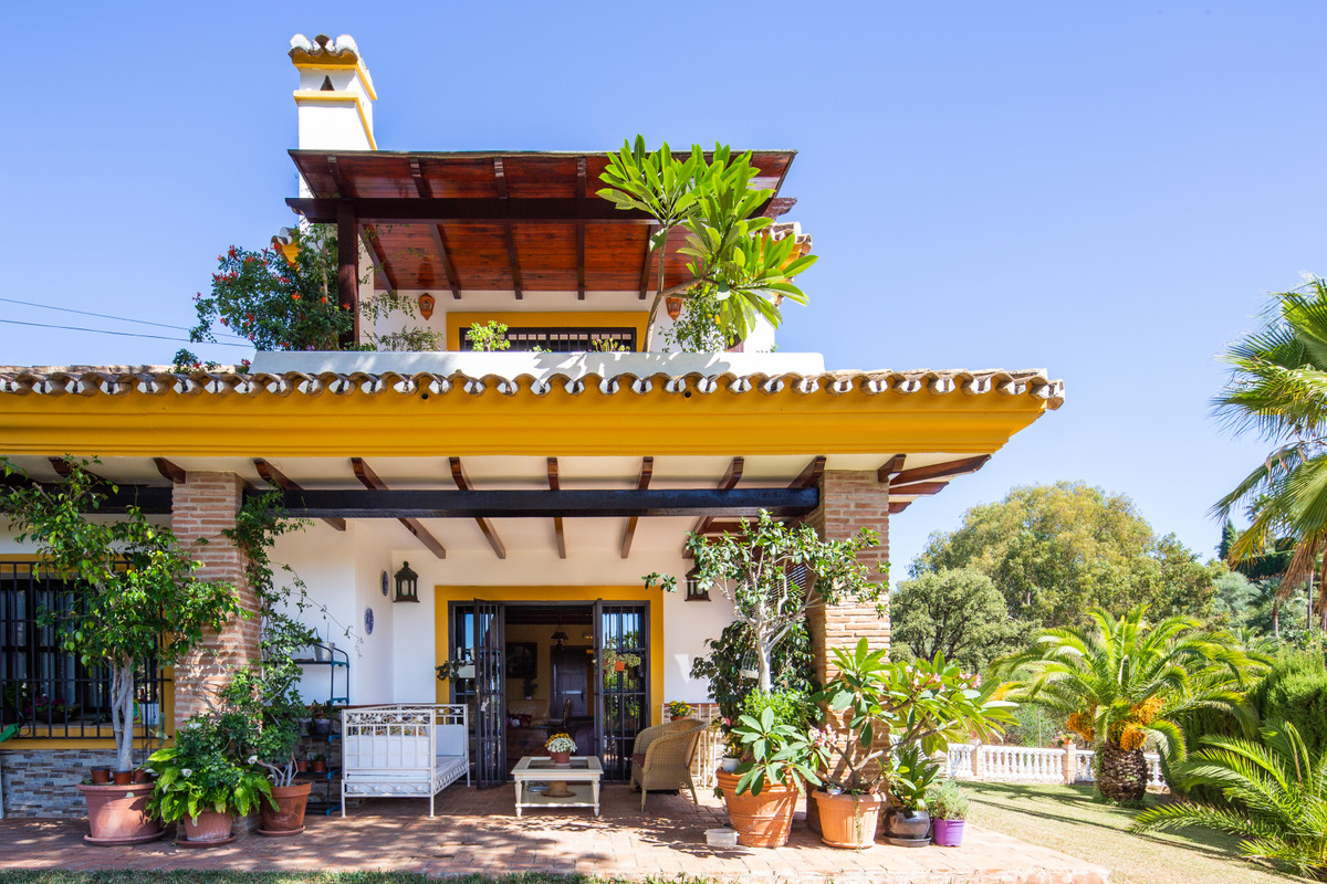 4 Bed Townhouse for sale in Elviria Costa Del Sol, Málaga, Spain