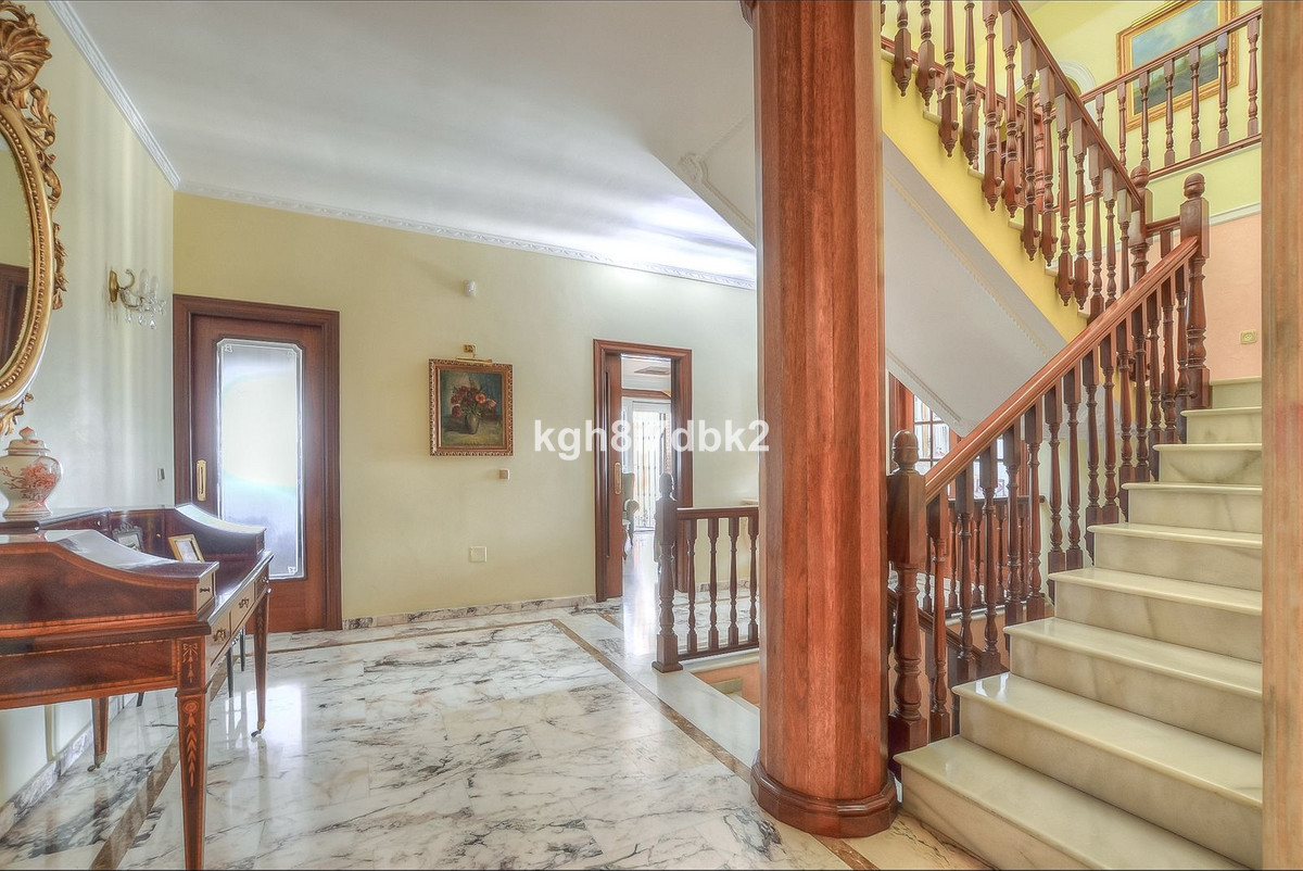 Se vende Villa - Chalet de 10 dormitorios en Costa Del Sol, Málaga, España