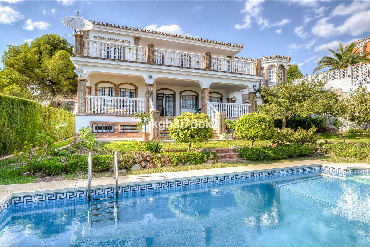 Se vende Villa - Chalet de 10 dormitorios en Costa Del Sol, Málaga, España