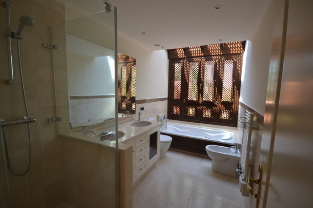 3 Bed Townhouse for sale in The Golden Mile Costa Del Sol, Málaga, Spain