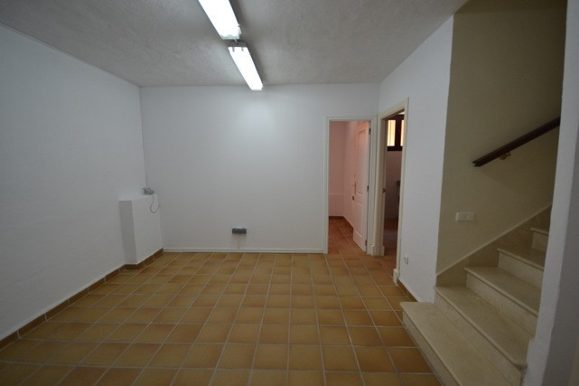 3 Bed Townhouse for sale in The Golden Mile Costa Del Sol, Málaga, Spain