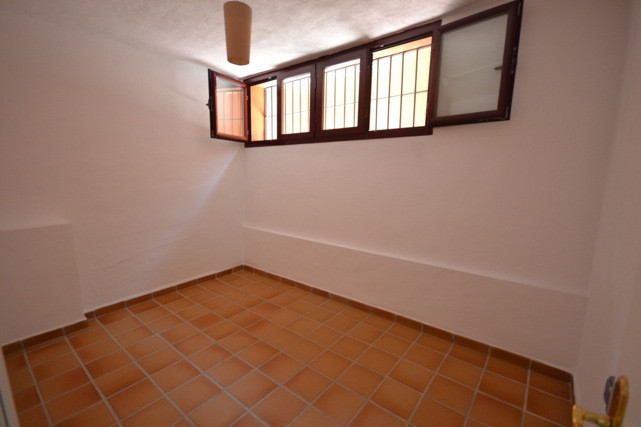 3 Bed Townhouse for sale in The Golden Mile Costa Del Sol, Málaga, Spain