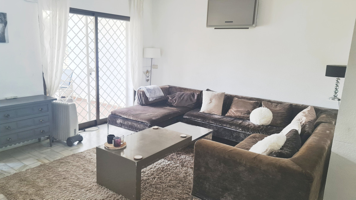 3 Bed Townhouse for sale in Nueva Andalucía Costa Del Sol, Málaga, Spain