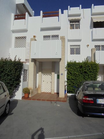 3 Bed Townhouse for sale in Nueva Andalucía Costa Del Sol, Málaga, Spain