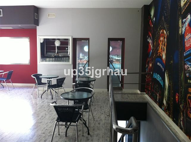 Commercial unit for sale in Estepona Costa Del Sol, Málaga, Spain